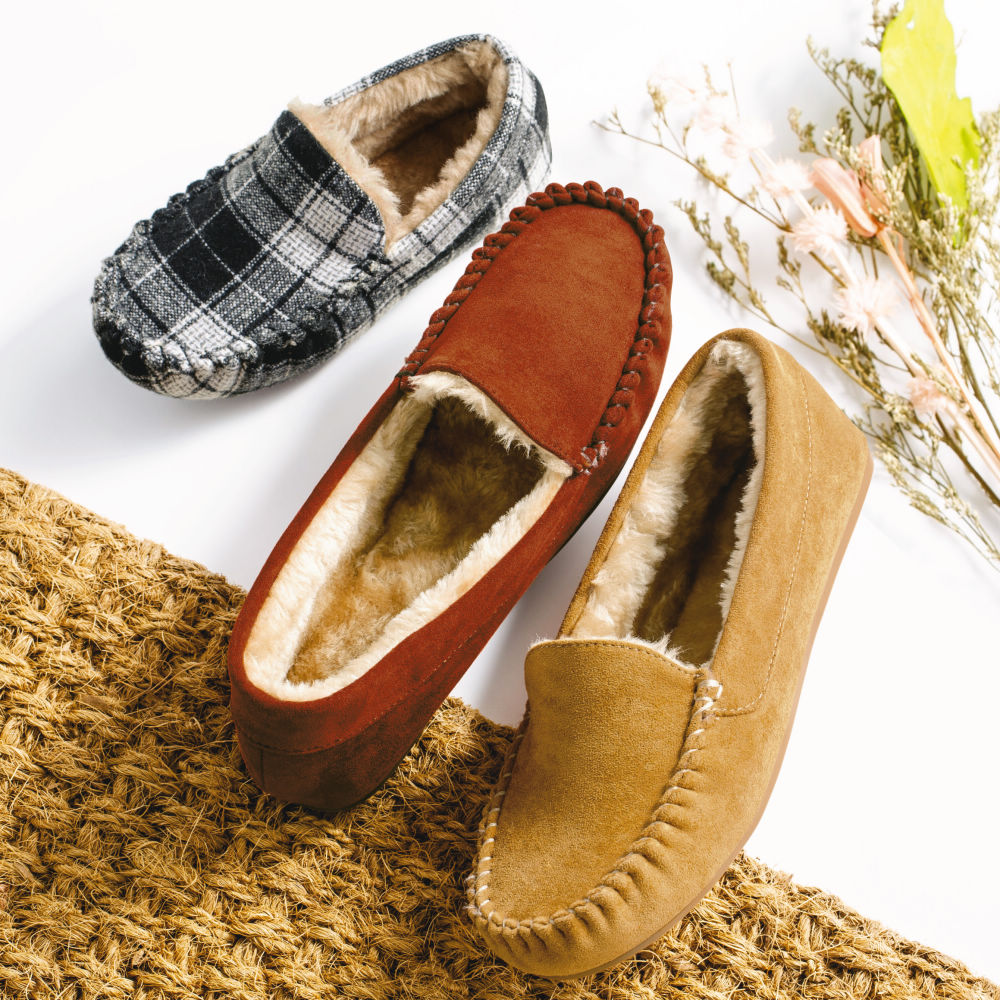 UGG アグBONNIEレザーフラットシューズ