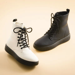 レディースボリュームソールブーツ(サイドファスナー付)【22.0～25.5cm対応】